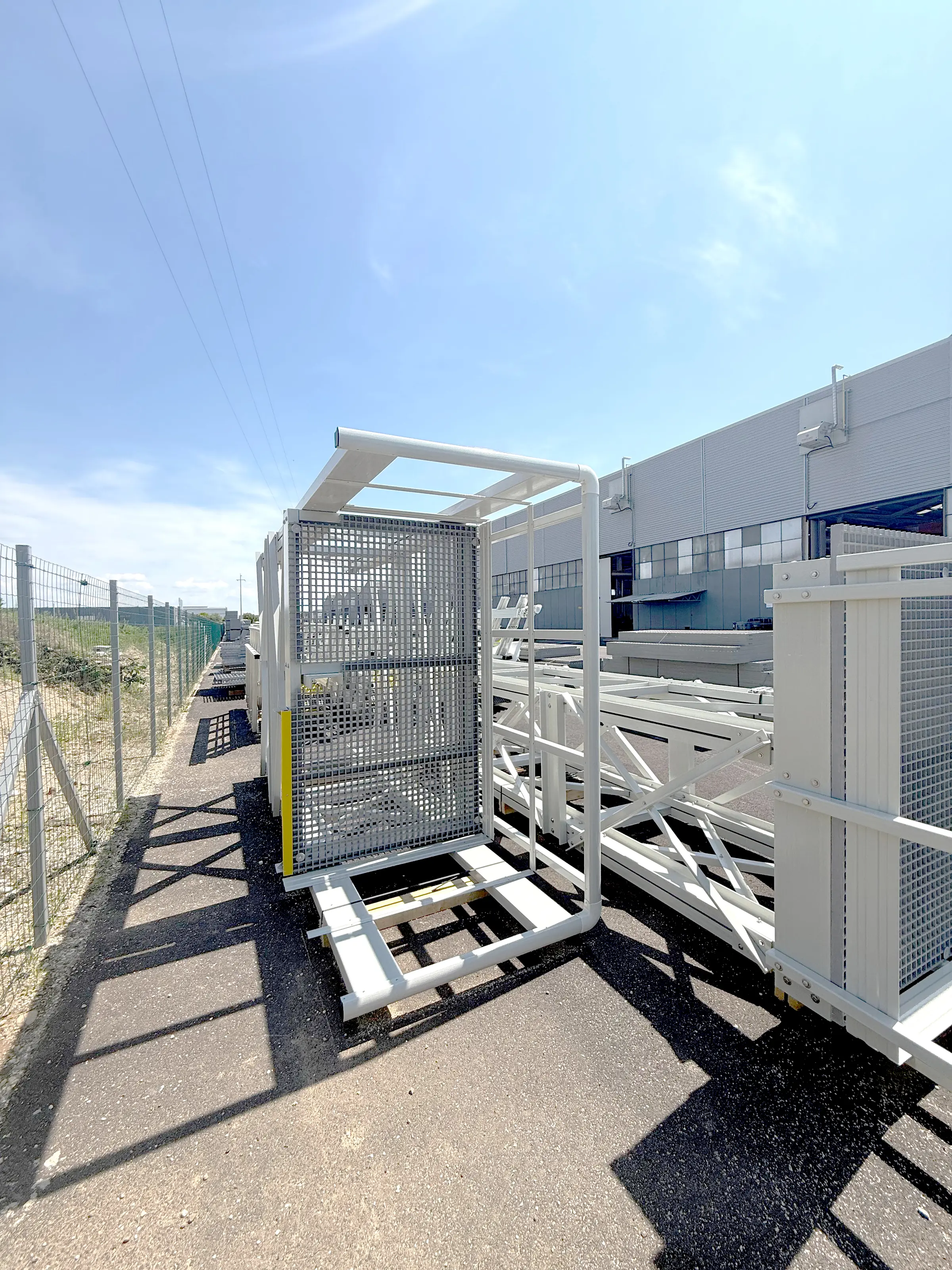 Struttura in grigliato PRFV in ambiente industriale